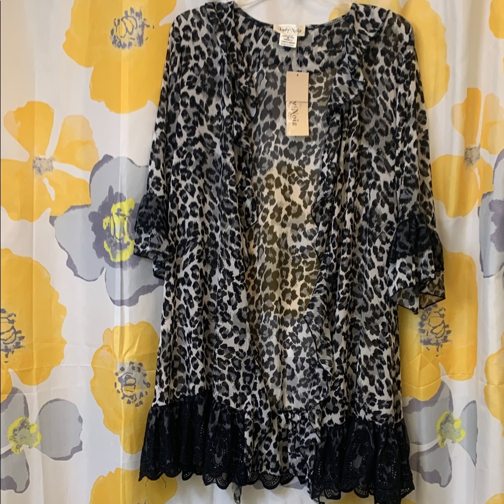 Lady Noiz Black and White Animal Print kimono